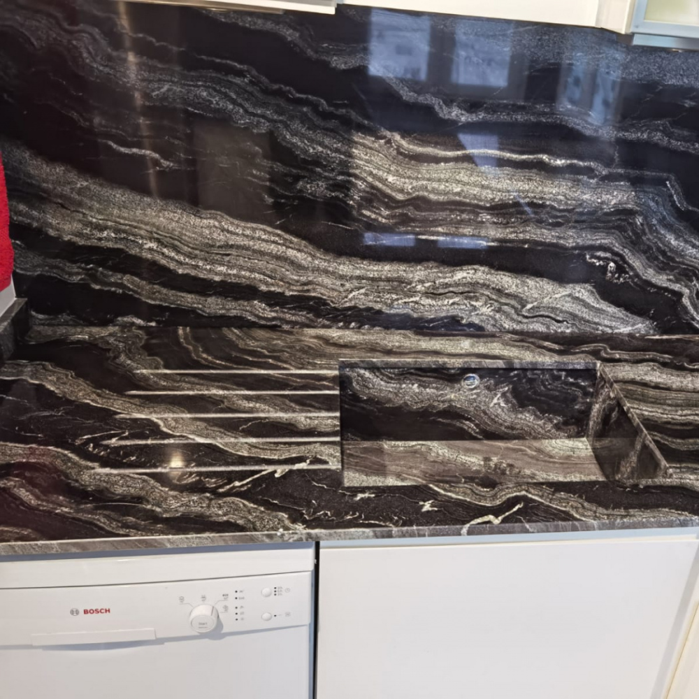 Plan de travail granit Noir "Agatha Quartzite"