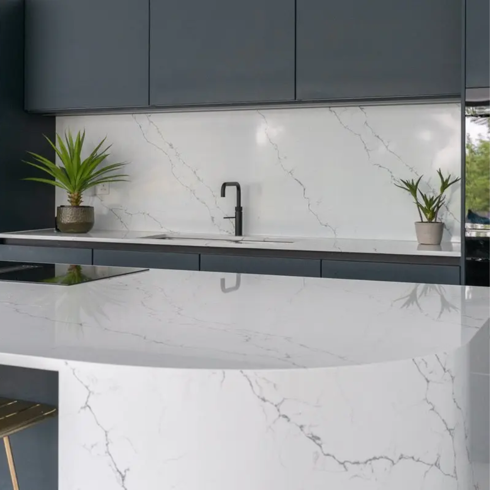 plan de travail en quartz blanc