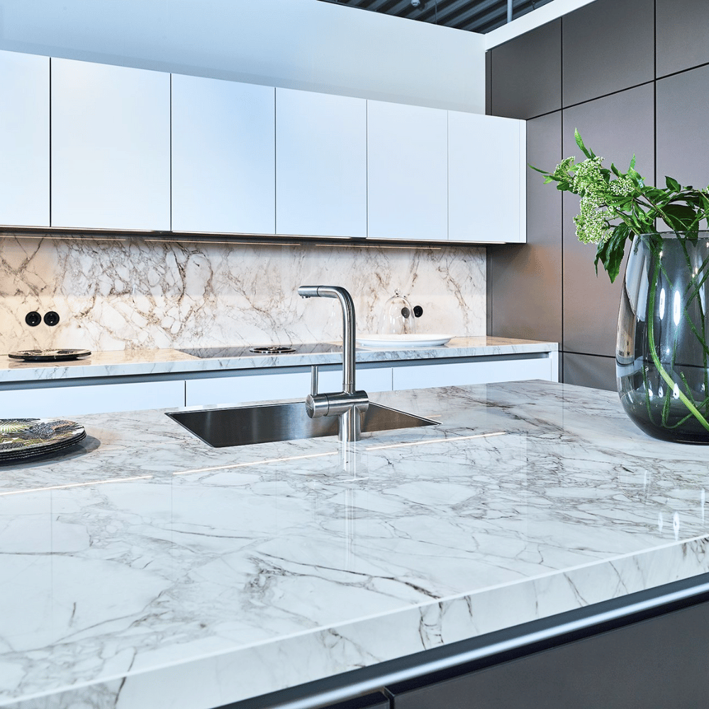 ilot central cuisine en dekton bergen