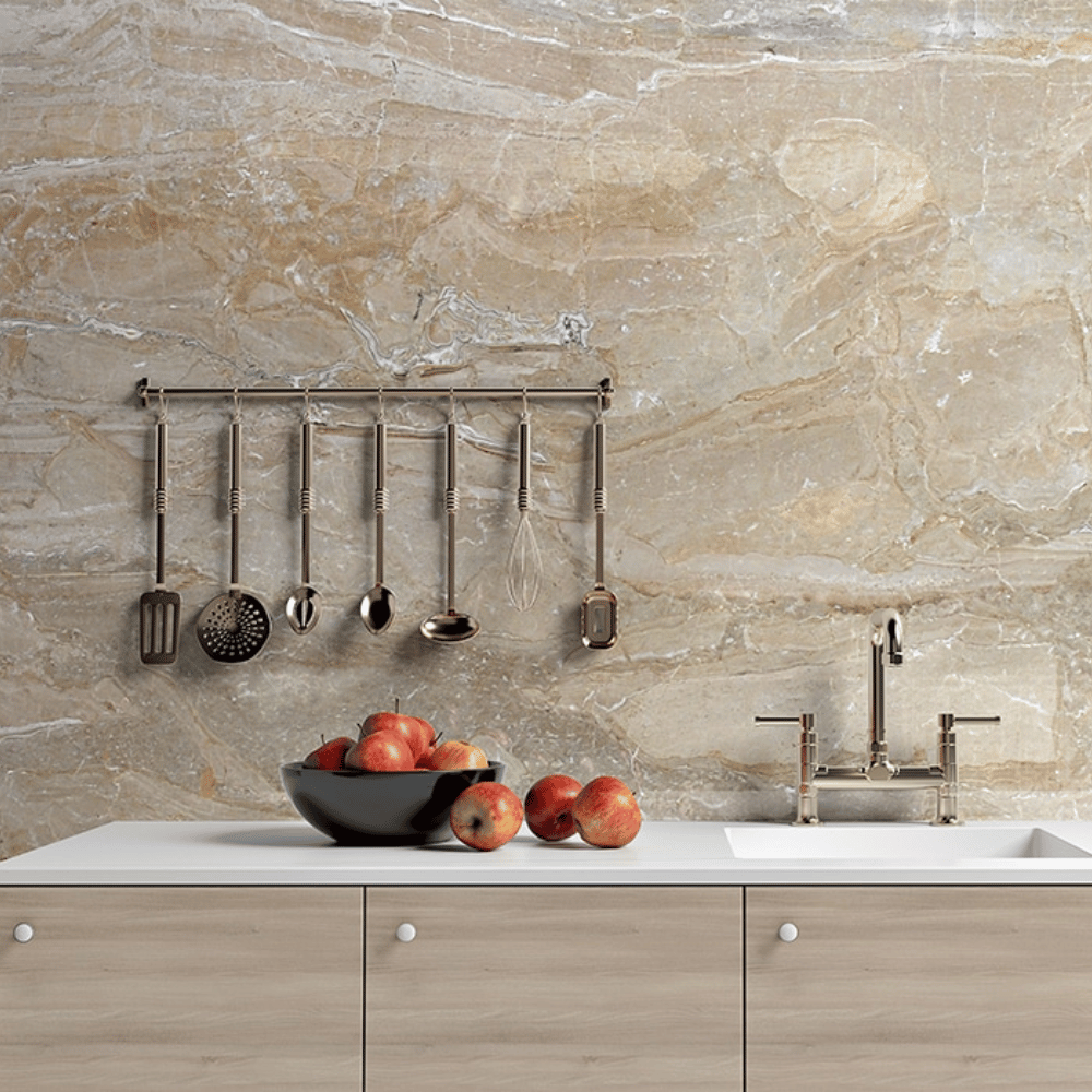 Plan de travail marbre beige "BRECCIA ONICIATA"