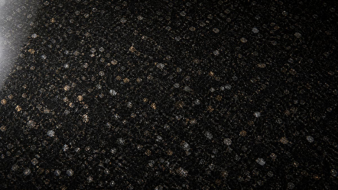 plan de travail noir cuisine granit quartz céramique guide GranitGallery