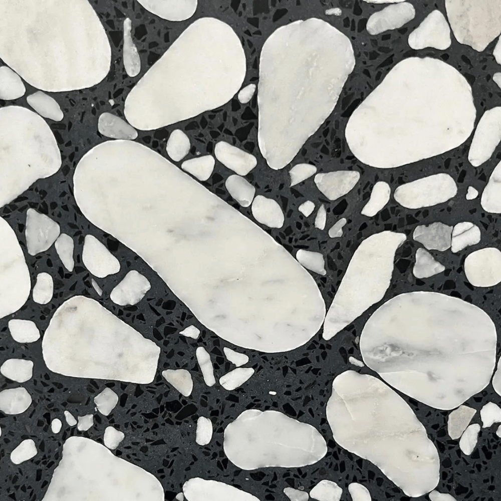 couleur du terrazzo WHITE CARRARA PEBBLE